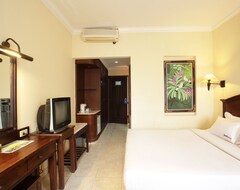 Khách sạn Reddoorz @ Raya Pantai Kuta (Denpasar, Indonesia)