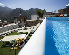 Cijela kuća/apartman Immerse Yourself In The Breathtaking Terrace View And Refreshing Pool Bliss! (Sissi, Grčka)
