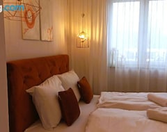 Hotel Apartament White 2-poziomowy (Polanica-Zdrój, Polonia)
