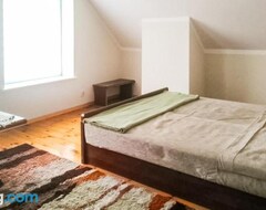 Toàn bộ căn nhà/căn hộ Beautiful Home In Dominikowo With Wifi And 4 Bedrooms (Choszczno, Ba Lan)