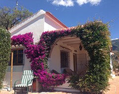 Toàn bộ căn nhà/căn hộ Detached Villa With Private Pool And Stunning Views 5 Minutes Walk From Village (Archez, Tây Ban Nha)