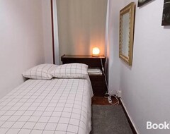 Guesthouse Hostal (Mieres, Spain)