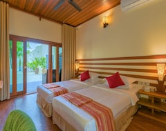 Khách sạn Araamu Holidays & Spa (Dhiffushi, Maldives)