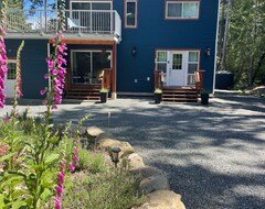 Koko talo/asunto Private Suite With Forest View (Gabriola Island, Kanada)