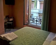 Hotel Del Sole (Milano, İtalya)