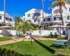 Khách sạn White Sands Beach Club (Es Mercadal, Tây Ban Nha)