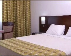Hotelli Peaceful Royal Hotel Suite (Tema, Ghana)