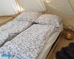 Campingplads Honeymoon Zelt im Ruhrpott (Oberhausen, Tyskland)