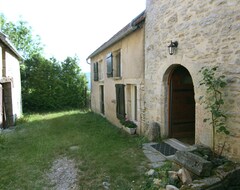 Cijela kuća/apartman Recently Renovated 17Th C. Stone House Seen On House Hunters International. (Flavigny-sur-Ozerain, Francuska)