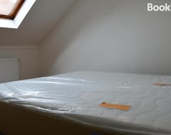 Tüm Ev/Apart Daire Haus Im Zentrum M - 3 Schlafzimmer Wohnung (Szombathely, Macaristan)