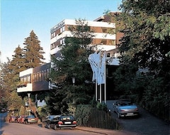 Khách sạn Hotel Superior Neuhaus (Bad Driburg, Đức)