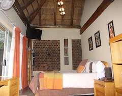 Hotel Glenda'S Guest Suites (Halfway House, South Africa)