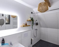 Entire House / Apartment Central & Lovely Apartment In Hannover (Hanover, Germany)