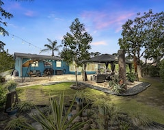 Koko talo/asunto New! Family-friendly Tropical Oasis By Downtown & Beach (Stuart, Amerikan Yhdysvallat)