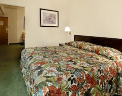 Khách sạn Quality Suites Charleston Convention Center (Charleston, Hoa Kỳ)