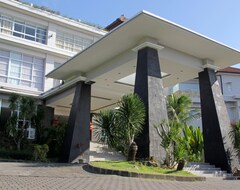 Otel Reddoorz Near Dreamland Beach Uluwatu (Jimbaran, Endonezya)