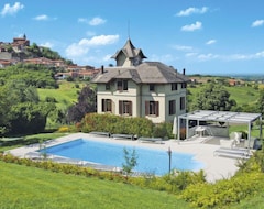 Toàn bộ căn nhà/căn hộ Vacation Home Villa Sarezzano In Sarezzano - 10 Persons, 4 Bedrooms (Carezzano, Ý)