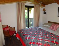 Toàn bộ căn nhà/căn hộ Luxury 5 Bedroom, 3 Bathroom Hillside Chalet With Views Of Italian Border. (Feistritz an der Gail, Áo)