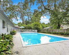 Toàn bộ căn nhà/căn hộ Gainesville Pool House (Gainesville, Hoa Kỳ)