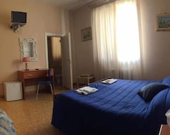 Khách sạn B&B Locanda La Rotonda (Montale, Ý)