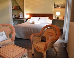 Oda ve Kahvaltı Ainsi de Suites - Chambres & table d'hotes - Spa & massages (Reugny, Fransa)