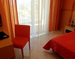 Evia Hotel & Suites (Marmari, Grecia)