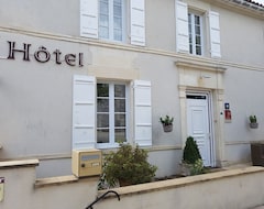 Hotel Le Relais (Jarnac-Champagne, France)
