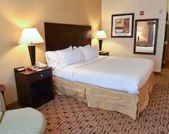 Holiday Inn Express Boonville, an IHG Hotel (Boonville, USA)