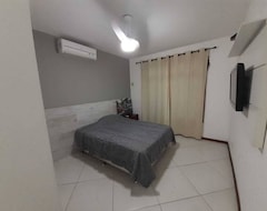 Cijela kuća/apartman Casa Linda E Aconchegante Com Piscina, Churrasqueira, Sinuca, Wi-fi (Guapimirim, Brazil)
