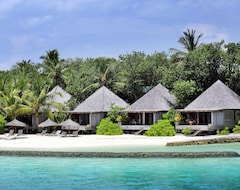 Gangehi Island Resort (Atolón Ari Septentrional, Islas Maldivas)