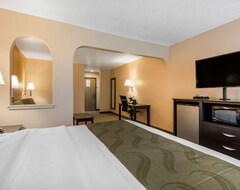 Khách sạn Quality Inn & Suites (Albuquerque, Hoa Kỳ)