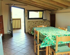 Toàn bộ căn nhà/căn hộ Apartment With Wi-fi, Air Conditioning, Satellite Tv (Solarolo, Ý)