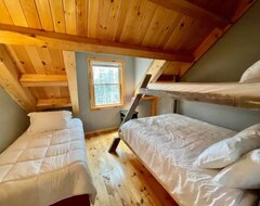 Tüm Ev/Apart Daire Lakeside Haven - Ice Fishing, Snowmobiling, Skiing (Denmark, ABD)