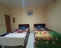 First Inn Hotel (Asahan, Endonezya)