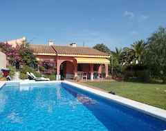 Entire House / Apartment Lovely Private House,pool,garden,wi-fi Bbq Parking (El puerto de Santa Maria, Spain)