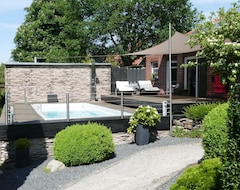 Toàn bộ căn nhà/căn hộ Comfortable Holiday Home With Garden, Pool, Sauna ... (Rastede, Đức)