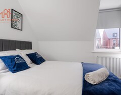 Cijela kuća/apartman Stylish 3-bed Sleeps 7-liverpool Free Wifi/carpark (Kirk Ella, Ujedinjeno Kraljevstvo)