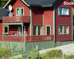 Entire House / Apartment Four-bedroom Holiday Home In Hosteland (Masfjorden, Norway)