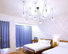 Bed & Breakfast WeiLanBaiLuMinSu (Donggang Township, Tajvan)