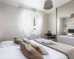 Toàn bộ căn nhà/căn hộ Luxurious Apartment / Garden 2 To 4 People (Le Relecq-Kerhuon, Pháp)