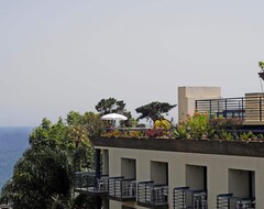 Terrace Mar Suite Hotel (Funchal, Portugal)