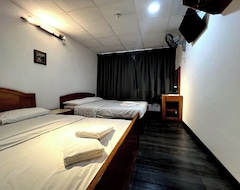 Hotelli Oyo 90097 Madani Muslim Hotel (Tanah Rata, Malesia)