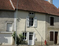 Toàn bộ căn nhà/căn hộ Charming traditional stone built house in a delightful village (Lusigny-sur-Ouche, Pháp)