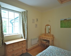 Hotel Clematis Cottage, With Views Down Loch Etive (Taynuilt, United Kingdom)