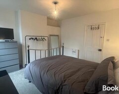 Cijela kuća/apartman Large 3 Bed House, 2 Bathrooms (Ilkeston, Ujedinjeno Kraljevstvo)