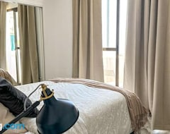 Koko talo/asunto Elegant 2-bedroom Apartment With Beautiful Views (Benalmadena, Espanja)