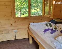 Camping Cristel Casuta Fara Ganduri (Teiuş, Rumanía)