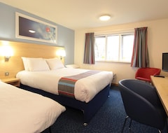 Khách sạn Travelodge St Clears Carmarthen (Carmarthen, Vương quốc Anh)