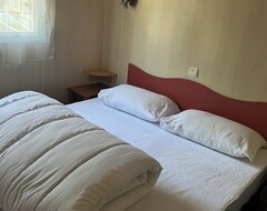Hotel Camping Sellig (Le Muy, France)