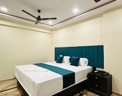 Hotel Classio Inn - Near Kokilaben Hospital, Andheri West Mumbai (Bombay, Hindistan)